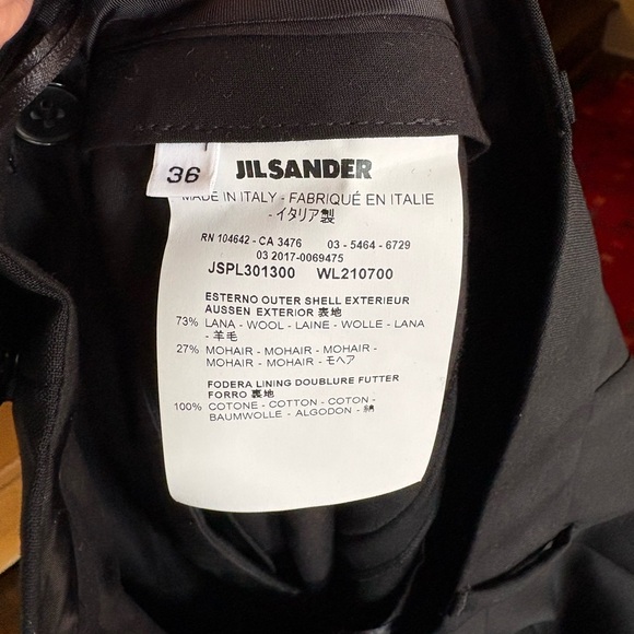 Jil Sander Black Wool/Mohair Cropped Pleated Trousers - Picture 4 of 7